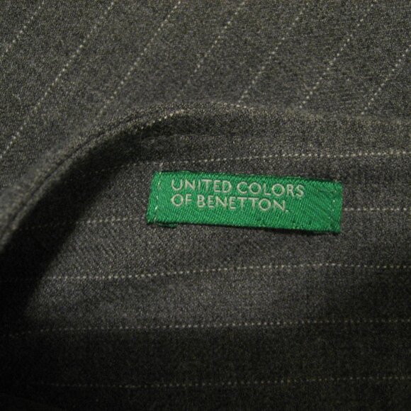 United Colors of Benetton 2 Piece Pin Stripe Pant Suit, Size 42 6P - Picture 15 of 15